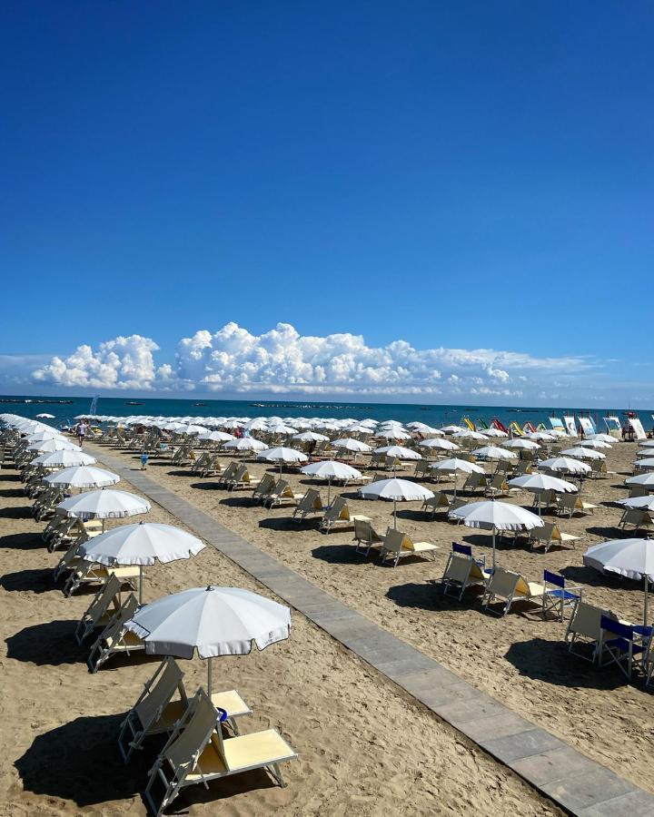 Grand Hotel Cesenatico Exterior foto